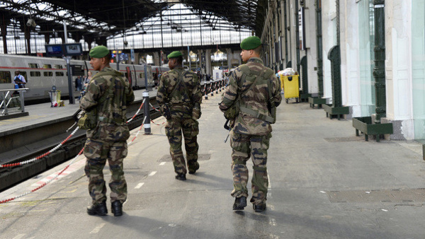La quenelle et la France en guerre