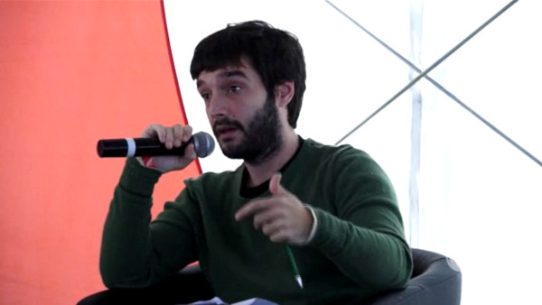 Espagne : comment le mouvement Podemos réussit à ringardiser les partis en révolutionnant la culture politique (PouvoirAuPeuple)
