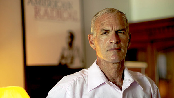 Norman Finkelstein : Charlie Hebdo n’est pas satirique, il est sadique (Sayed Hasan)
